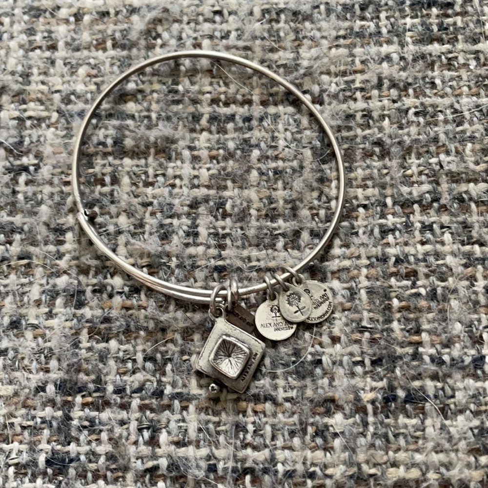 Graduation Cap Bangle Bracelet - Picture 3 of 6